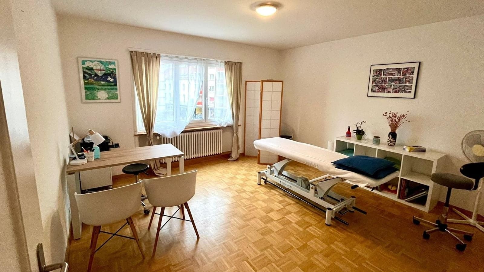 Salle de soins thérapeute agréé — Bienne