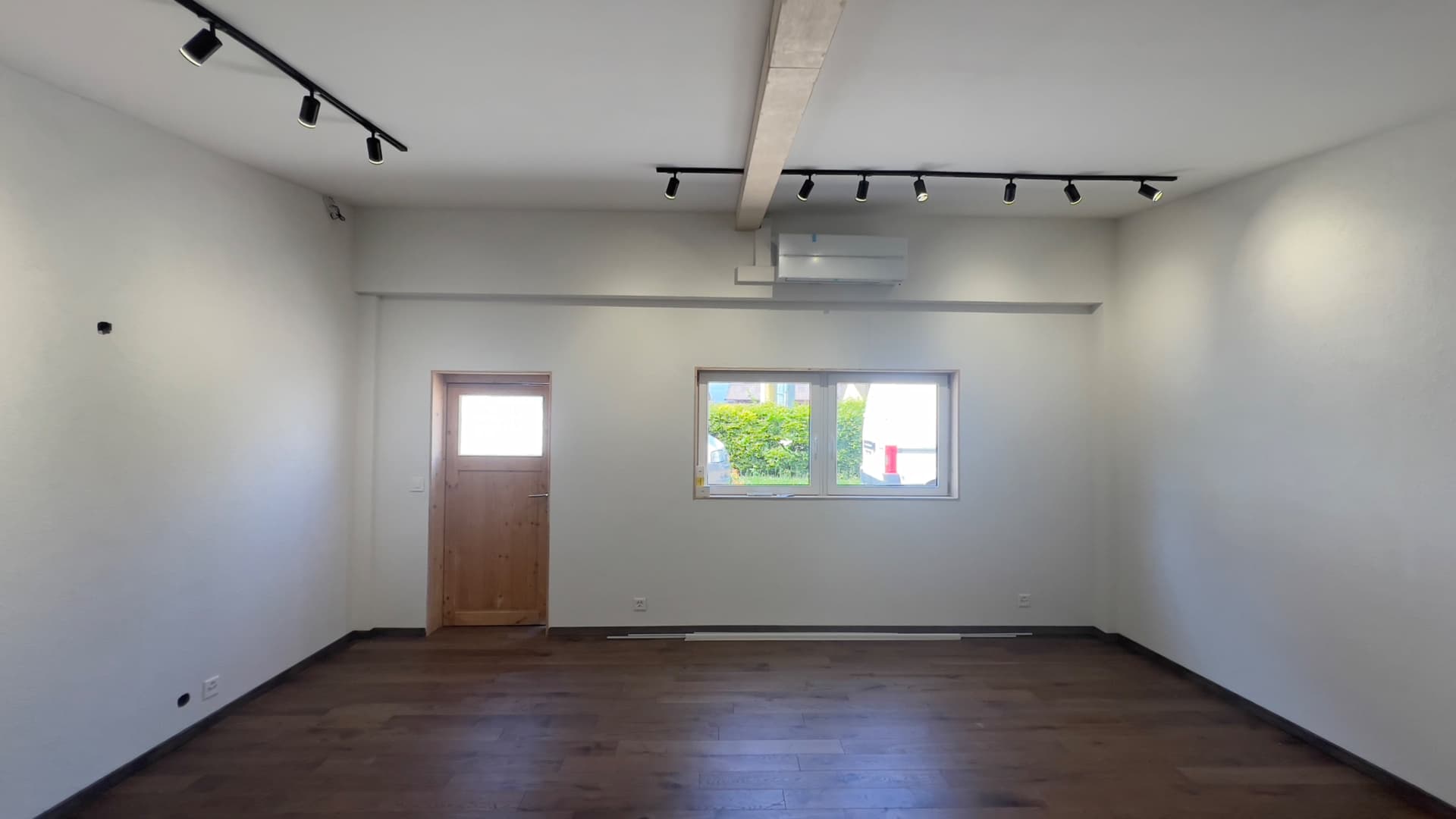 Local 40m2 type commercial ou autre — photo 3